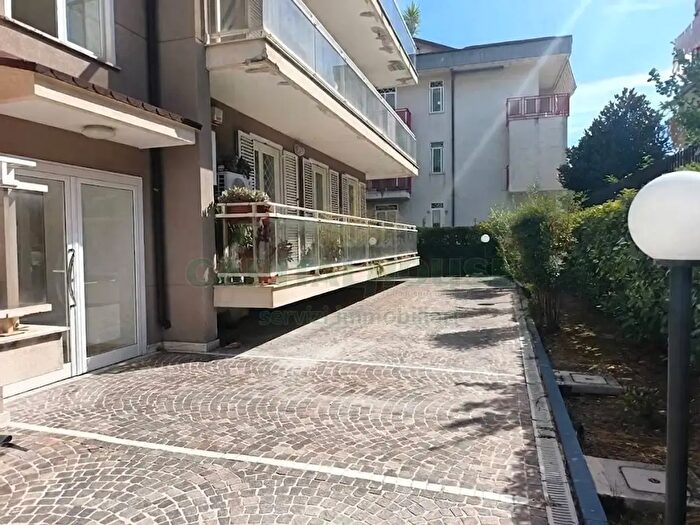 Appartamento trilocale in vendita in Via Michele Ruta, Caserta
