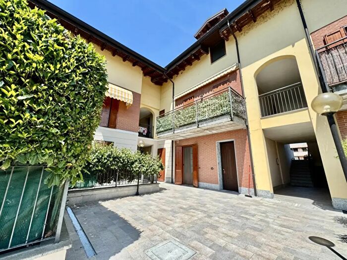 Appartamento bilocale in vendita in Via delle Querce e, Trivolzio