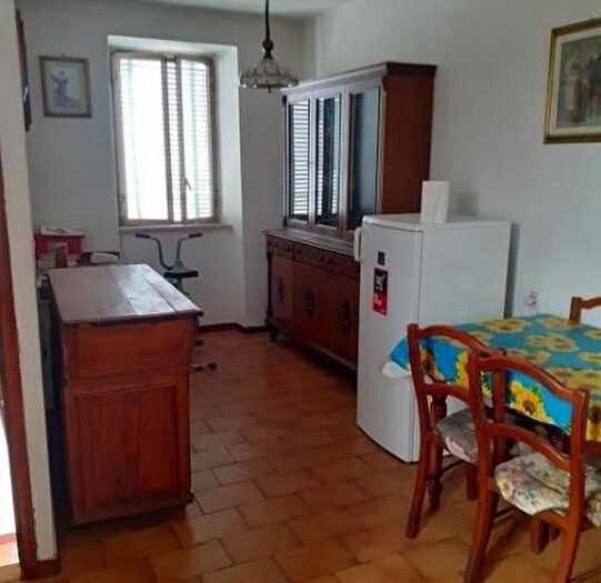 Casa con 5 locali in vendita in Coreglia Antelminelli