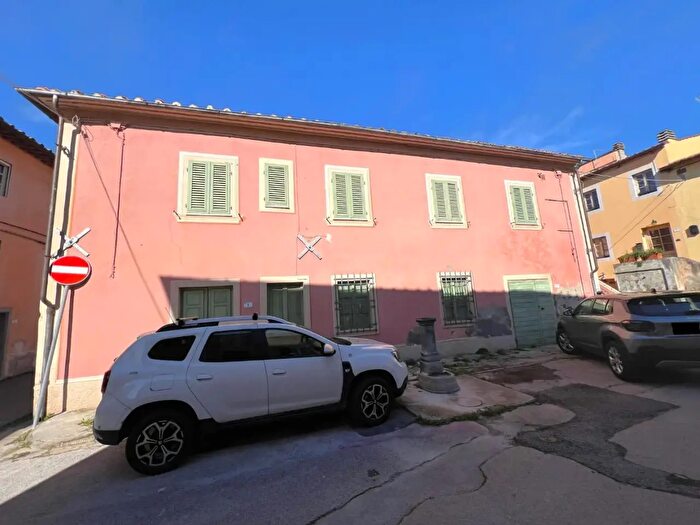 Appartamento trilocale in vendita in XXV Aprile, Calci