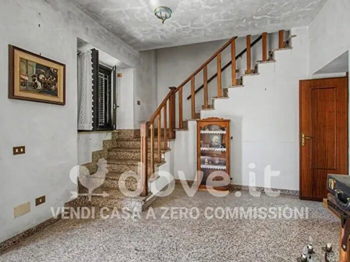 Casa con 6 locali in vendita in Castro Dei Volsci