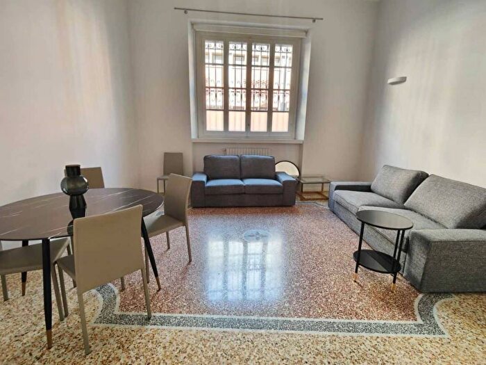 Appartamento trilocale in affitto in Via Bernardino Zenale, San Vittore, Milano