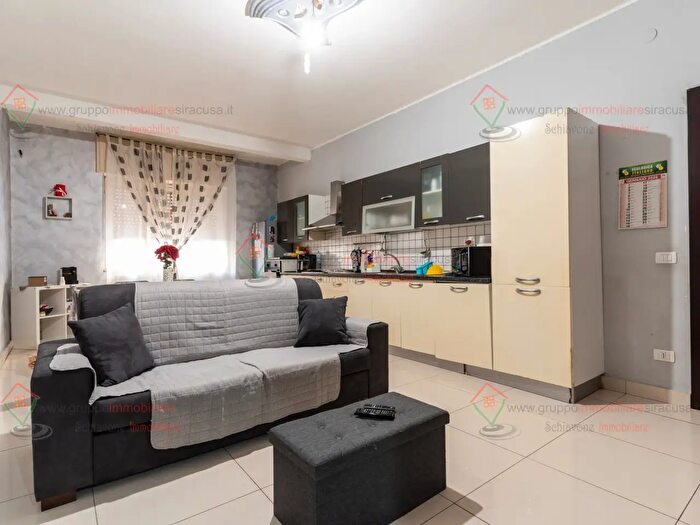 Appartamento trilocale in vendita in Siracusa