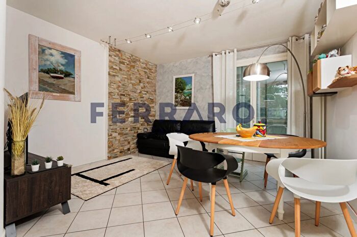 Appartamento trilocale in vendita in Via Mantovani Orsetti, Treviso