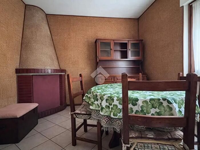 Casa trilocale in vendita in Strada Salaria, Stroncone