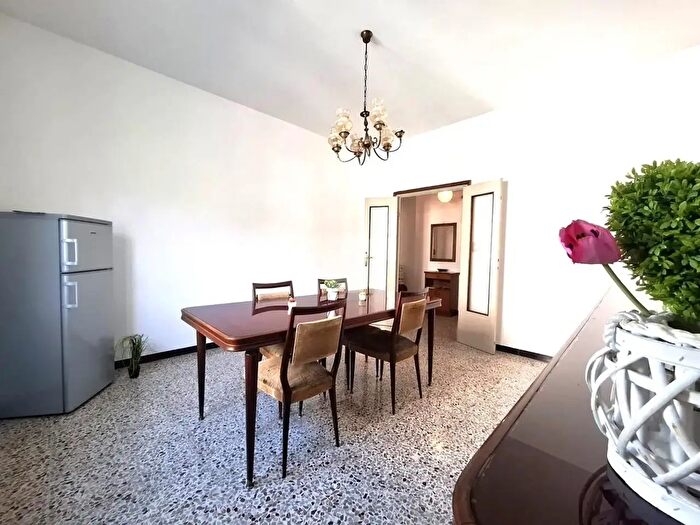 Appartamento trilocale in vendita in Via Antonio Labriola, Voghera
