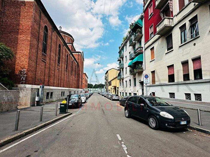 Appartamento quadrilocale in affitto in Via Giovanni Duprè, Ghisolfa Mac Mahon, Milano