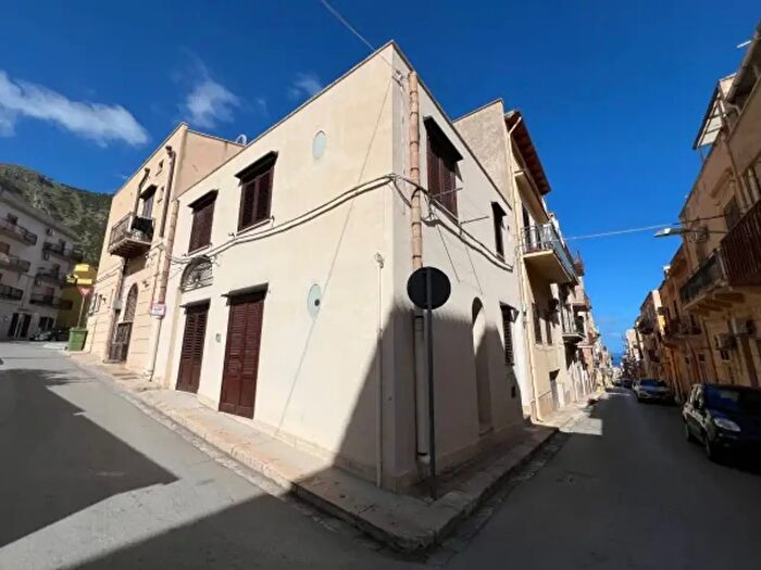 Casa con 5 locali in vendita in Via G Fazio, Castellammare Del Golfo