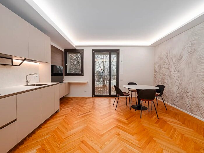 Appartamento bilocale in affitto in Piazza Tirana, Milano