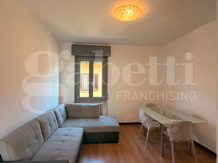 Appartamento trilocale in affitto in Via Mantica, Senago