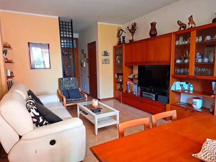 Appartamento trilocale in vendita in Via Giovanni Boccaccio, Civitanova Marche