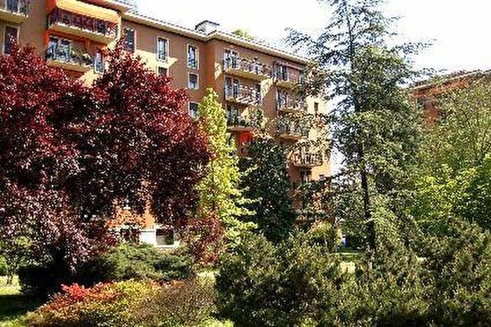 Appartamento con 5 locali in affitto in Via Tertulliano, Lodi Brenta, Milano