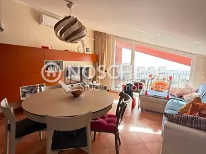 Appartamento trilocale in vendita in Via della Misericordia, Montecorvino Pugliano