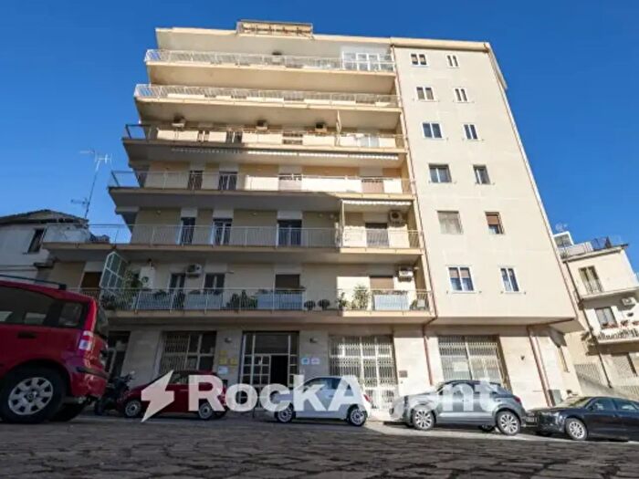 Appartamento con 5 locali in vendita in Via Italia, Catanzaro