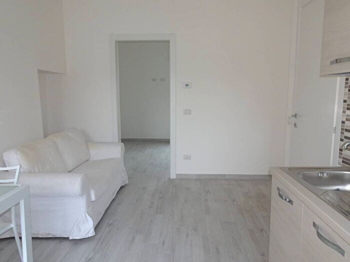 Appartamento bilocale in affitto in Via E Odescalchi, San Martino Ghisolfa, Rho