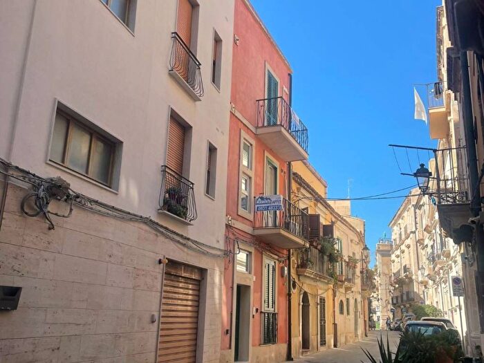 Appartamento bilocale in affitto in Via Serafino Privitera, Ortigia, Siracusa