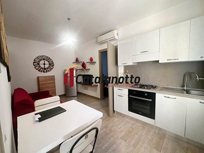 Appartamento bilocale in affitto in Via Giuseppe Garibaldi, Centro, Castelvetrano