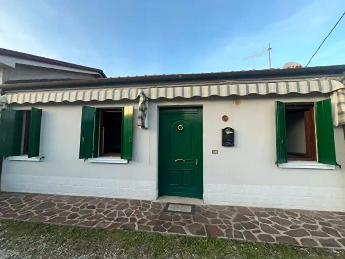 Casa trilocale in vendita in Via Forni, Porto Viro