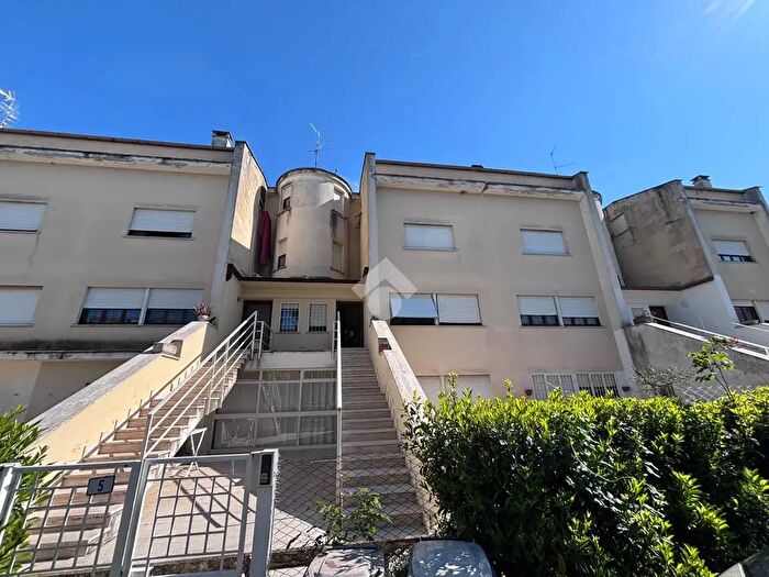 Casa con 5 locali in vendita in Piazza G Bruno, Cave