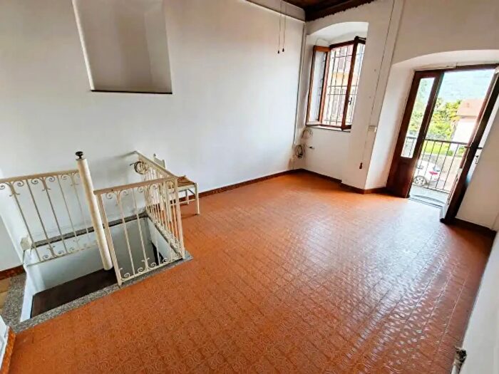 Appartamento trilocale in vendita in Via Maggio a, Baveno