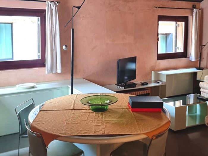 Appartamento trilocale in affitto in Via del Vescovado, Piazze Duomo, Padova