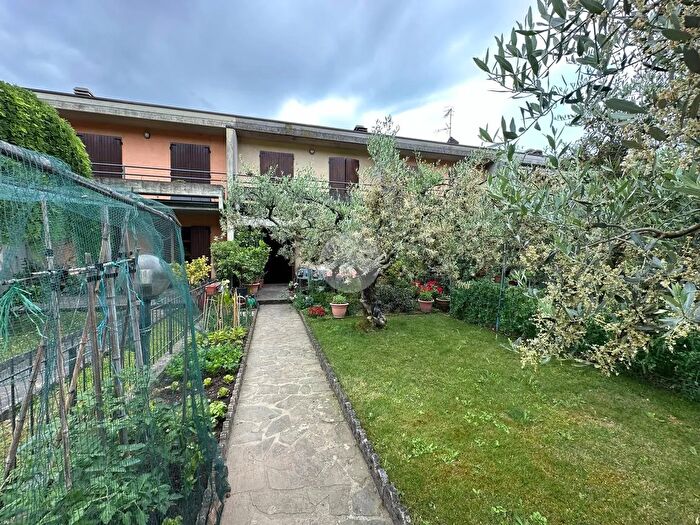 Casa con 5 locali in vendita in Via di Vittorio, Corte Franca