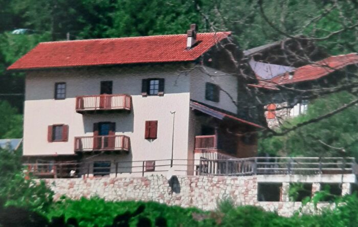 Casa quadrilocale in vendita in Strada Provinciale, Ronchi Valsugana