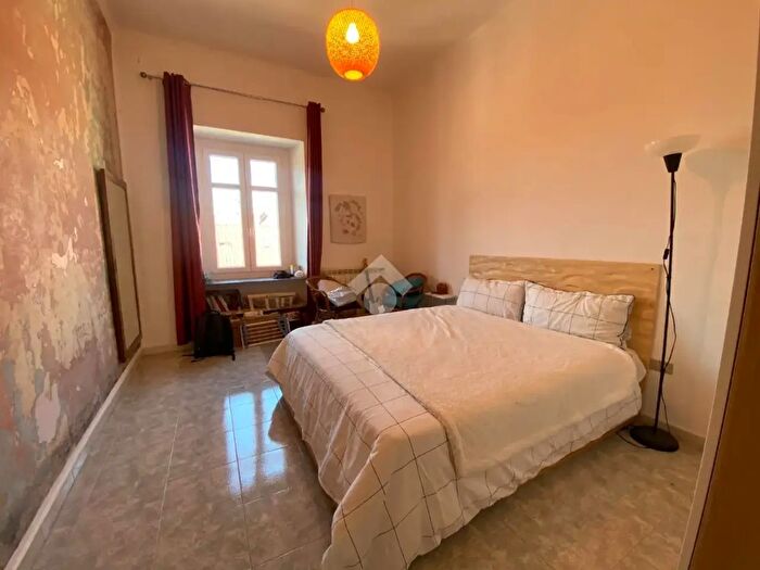 Appartamento trilocale in vendita in Via Fossata, Torino