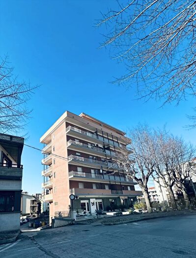 Appartamento quadrilocale in vendita in Via Bellini, Chieti