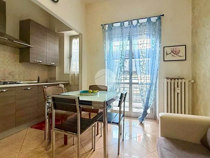 Appartamento bilocale in vendita in Via Bassano, Torino