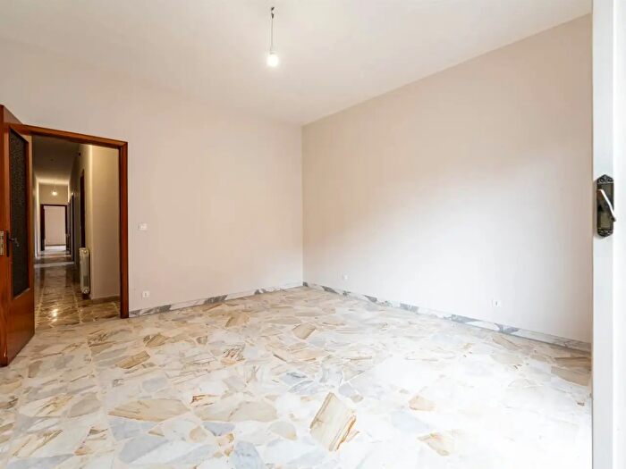 Appartamento con 5 locali in vendita in Via della Regione, San Giovanni La Punta