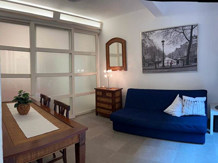 Appartamento bilocale in affitto in Via del Giardino Serristori, San Niccolò, Firenze