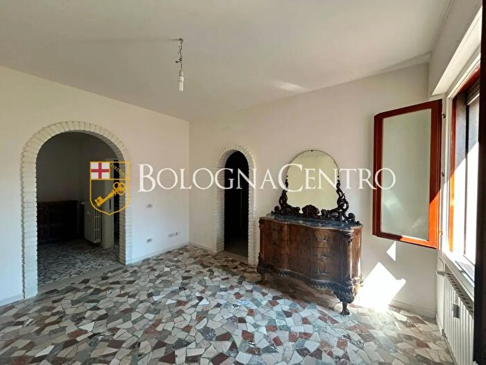 Appartamento quadrilocale in vendita in Via Avesella, Bologna