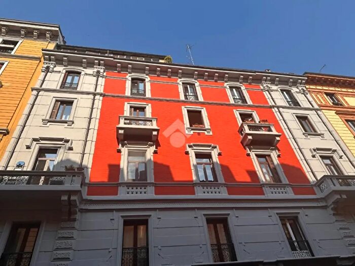 Appartamento quadrilocale in vendita in Via Lazzaro Palazzi, Milano