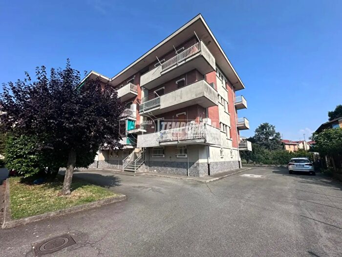 Appartamento trilocale in vendita in Via Santa Caterina B, Borgaro Torinese