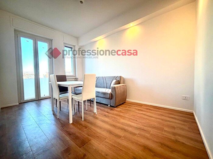 Appartamento trilocale in vendita in Pezzotti, Milano