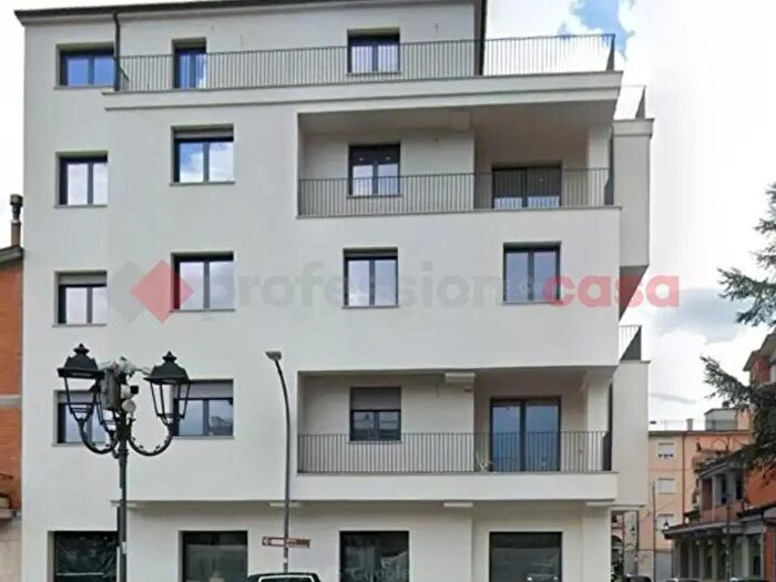 Appartamento trilocale in affitto in Via Valeria Snc, Carsoli
