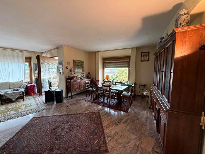 Appartamento con 7 locali in vendita in Stresa