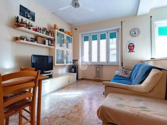 Appartamento quadrilocale in vendita in Via Gian Luca Squarcialupo, Roma
