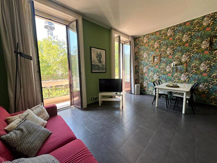 Appartamento bilocale in affitto in Via Giuseppe Prina, Paolo Sarpi, Milano