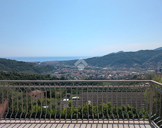 Casa monolocale in vendita in Via Domenico Canata, Cogorno