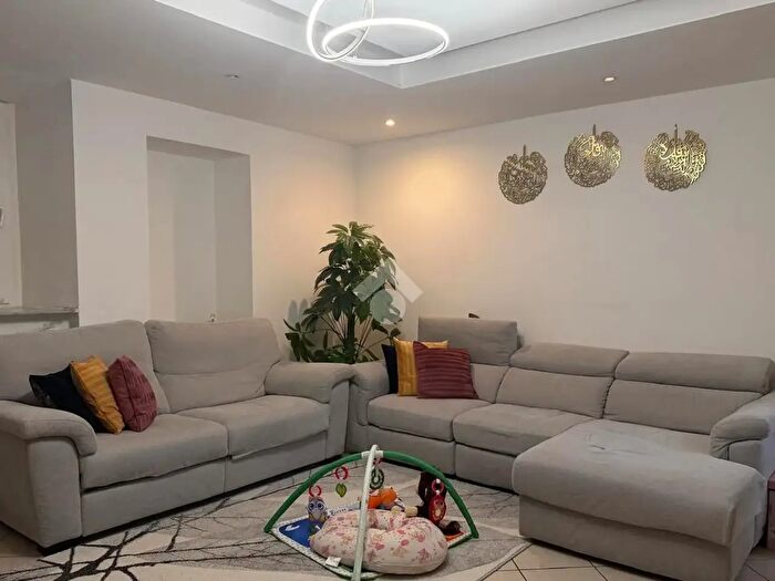 Casa trilocale in vendita in Via a Gavazzi, Pontirolo Nuovo