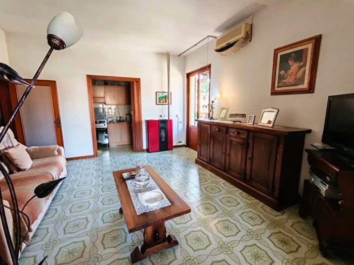 Appartamento con 7 locali in vendita in Ia del Lavoro, Santa Maria A Monte