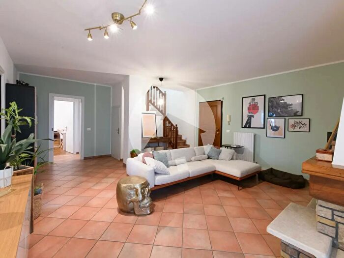 Casa con 8 locali in vendita in Via Gaetano Bedeschi, Reggio Emilia