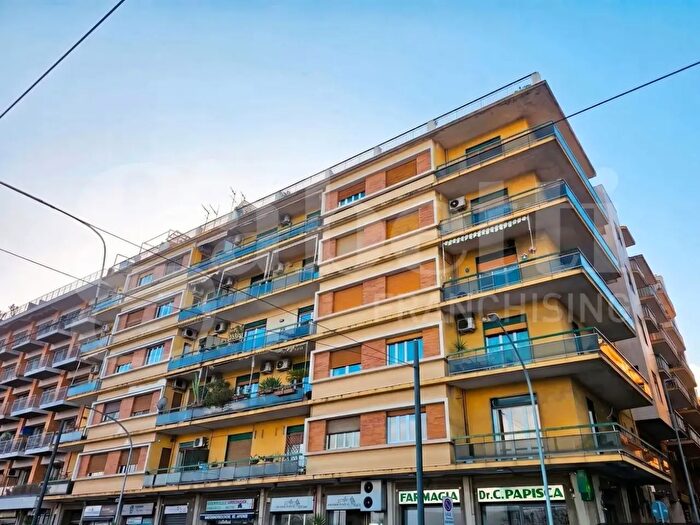 Appartamento quadrilocale in vendita in Viale della Libertà, Messina