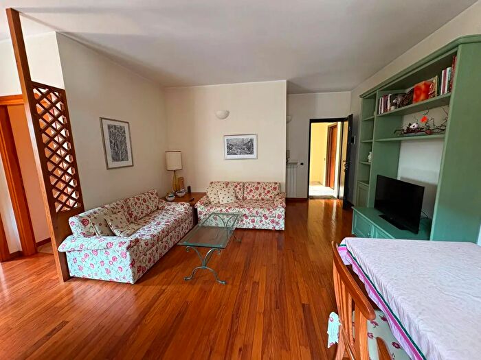 Appartamento trilocale in vendita in Pianello Val Tidone