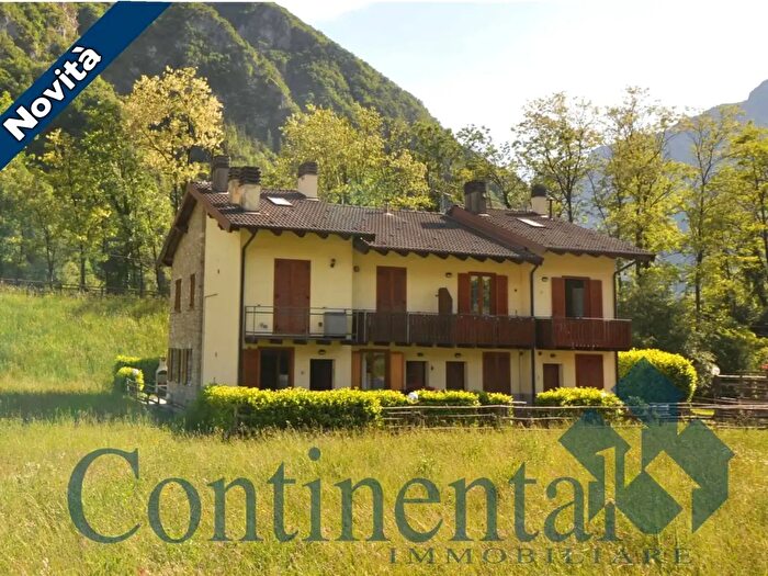 Appartamento bilocale in vendita in Via Codussi, Lenna