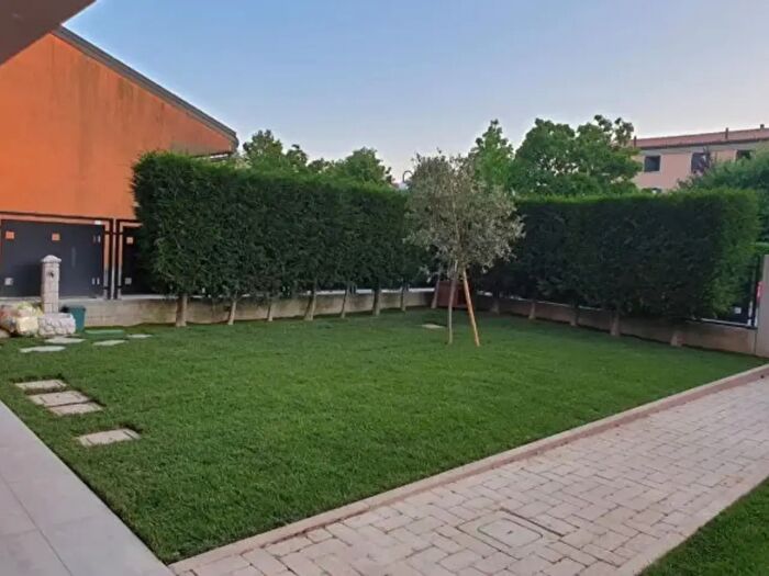 Appartamento con 5 locali in vendita in Via Lago di Levico, Pianiga