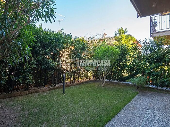 Appartamento bilocale in vendita in Via Bottego, Sirmione