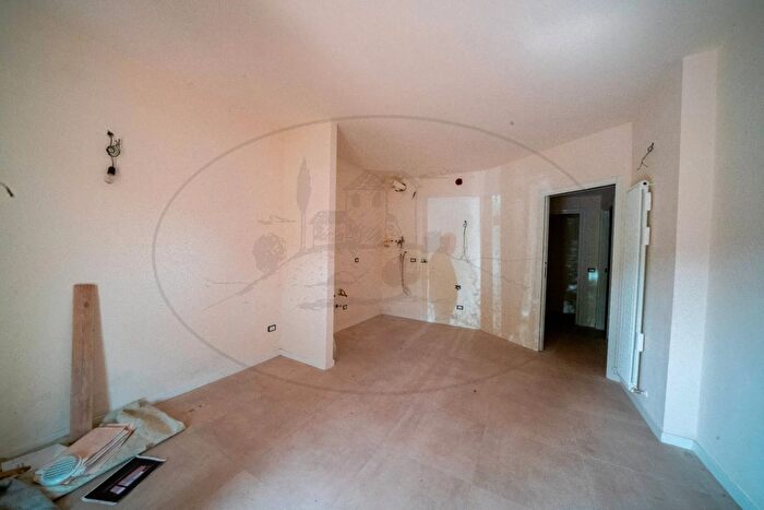 Appartamento trilocale in vendita in Via Norcenni, Figline e Incisa Valdarno